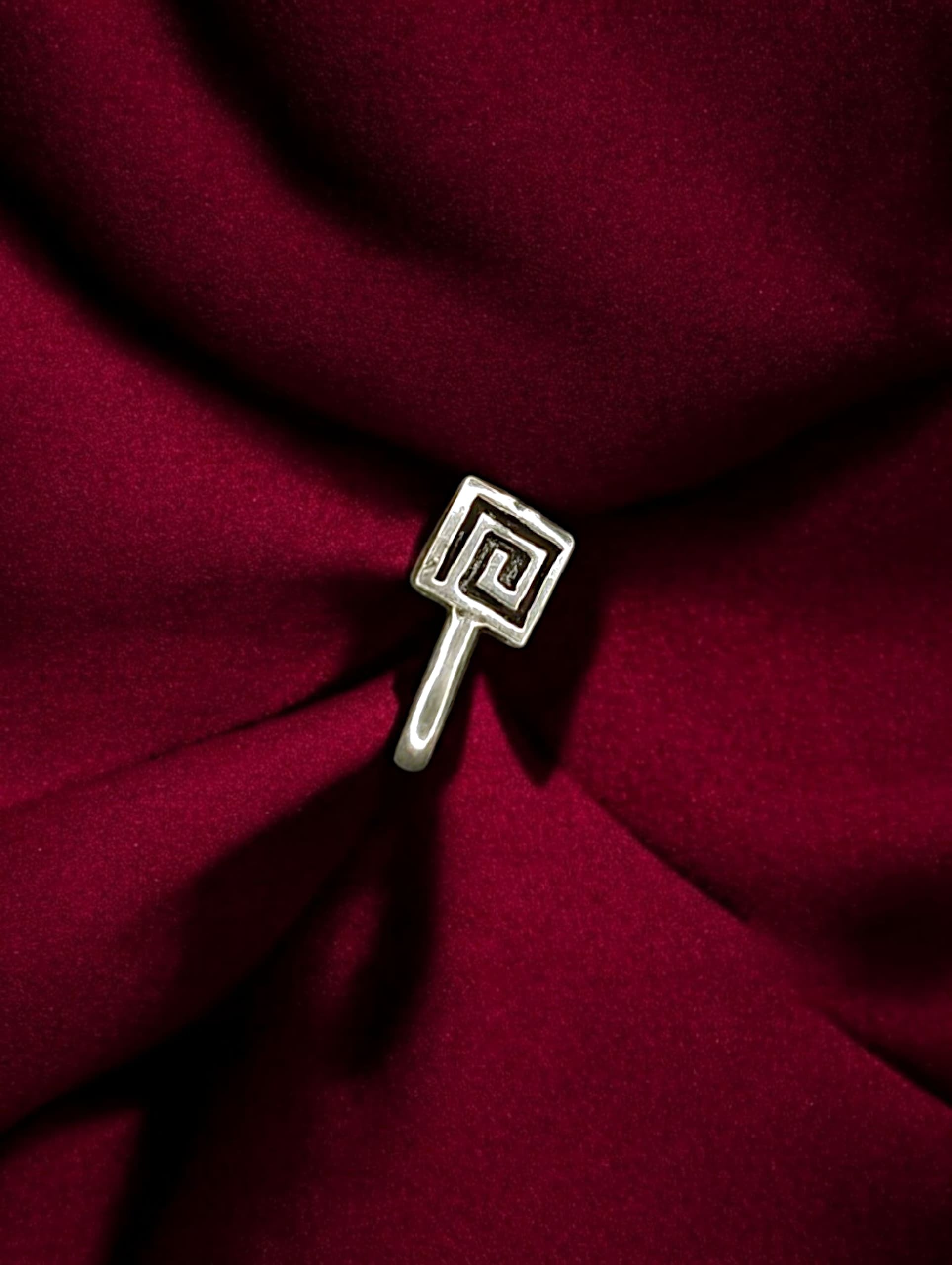 Nose Pin (Pressing) Oxidised Spiral Square - 925 Silver