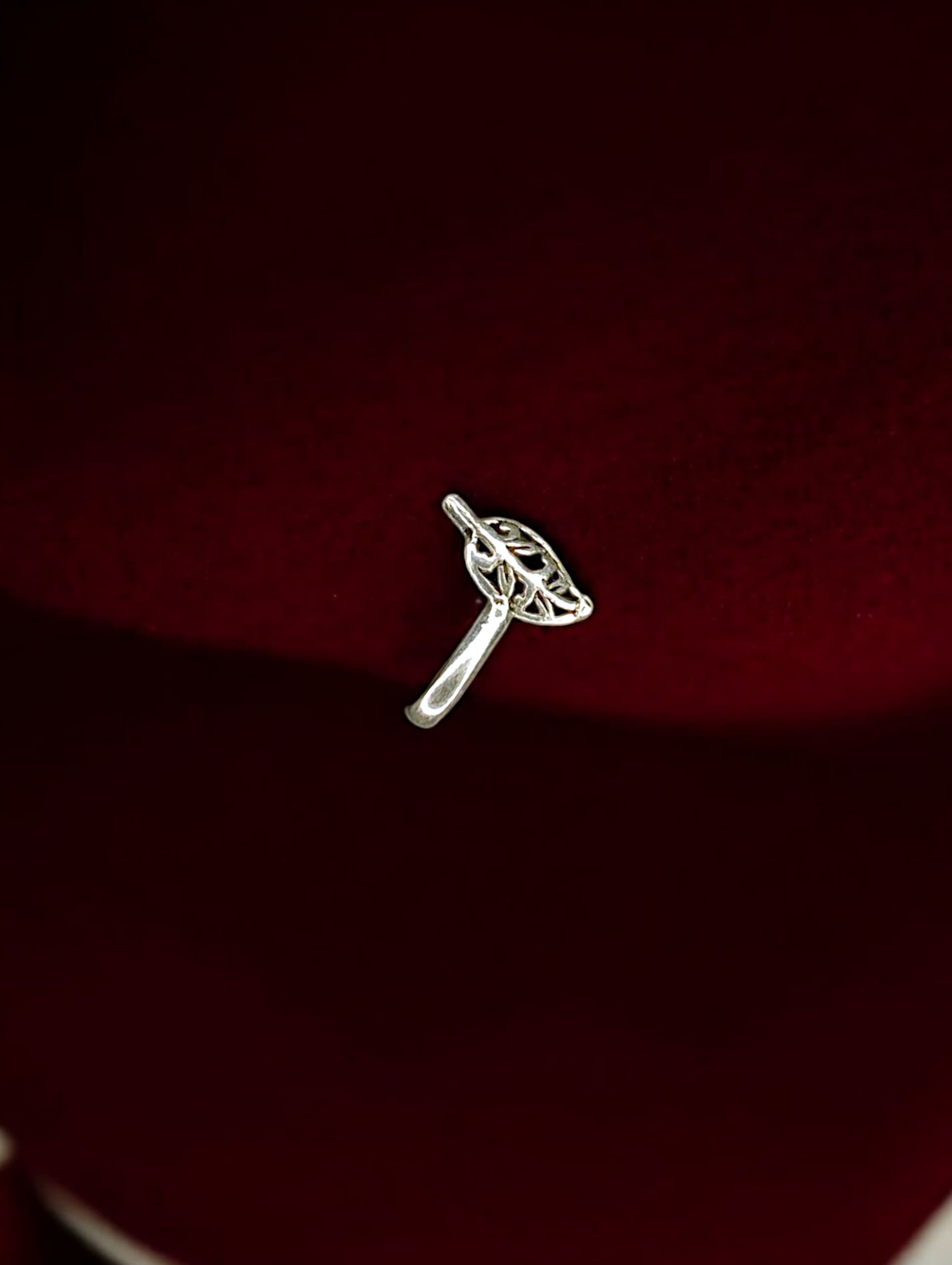 Nose Pin (Pressing) Leaf Shape - 925 Silver