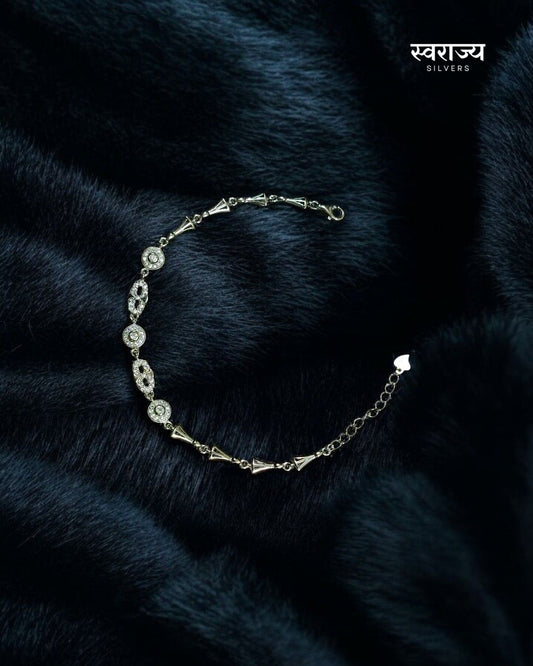 Round Infinity Studded - 925 Silver Ladies Bracelet