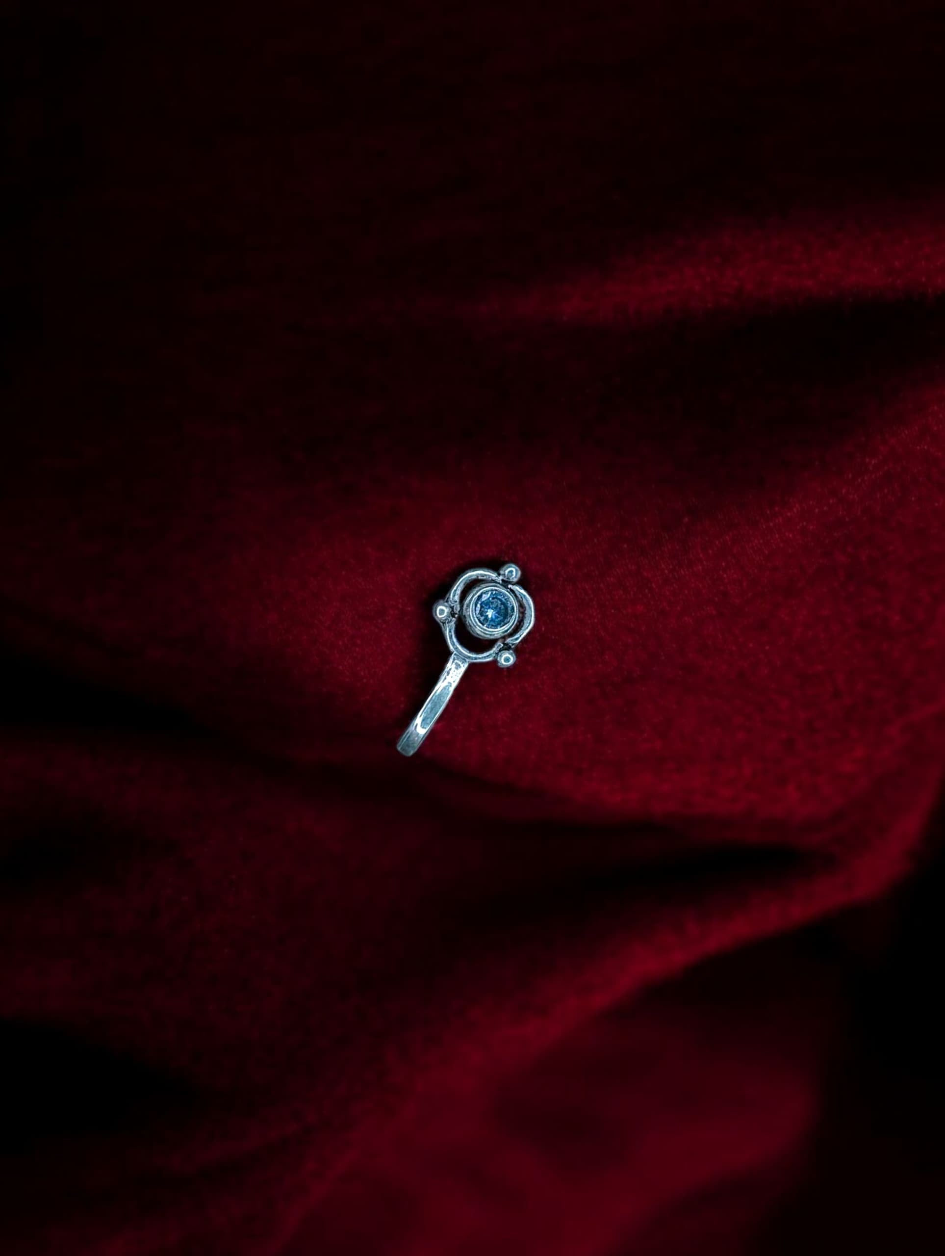 Nose Pin (Pressing) Oxidised Floral White Diamond  - 925 Silver