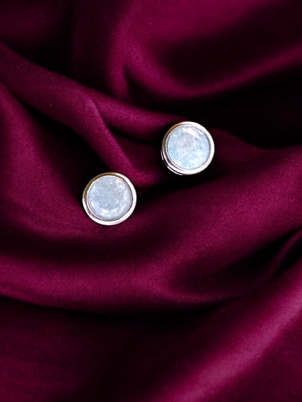 Sky Blue Topaz Stud - 925 silver