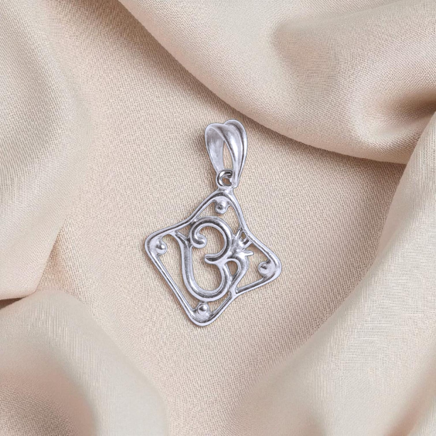 Om Diagonal Pendant - 925 Silver