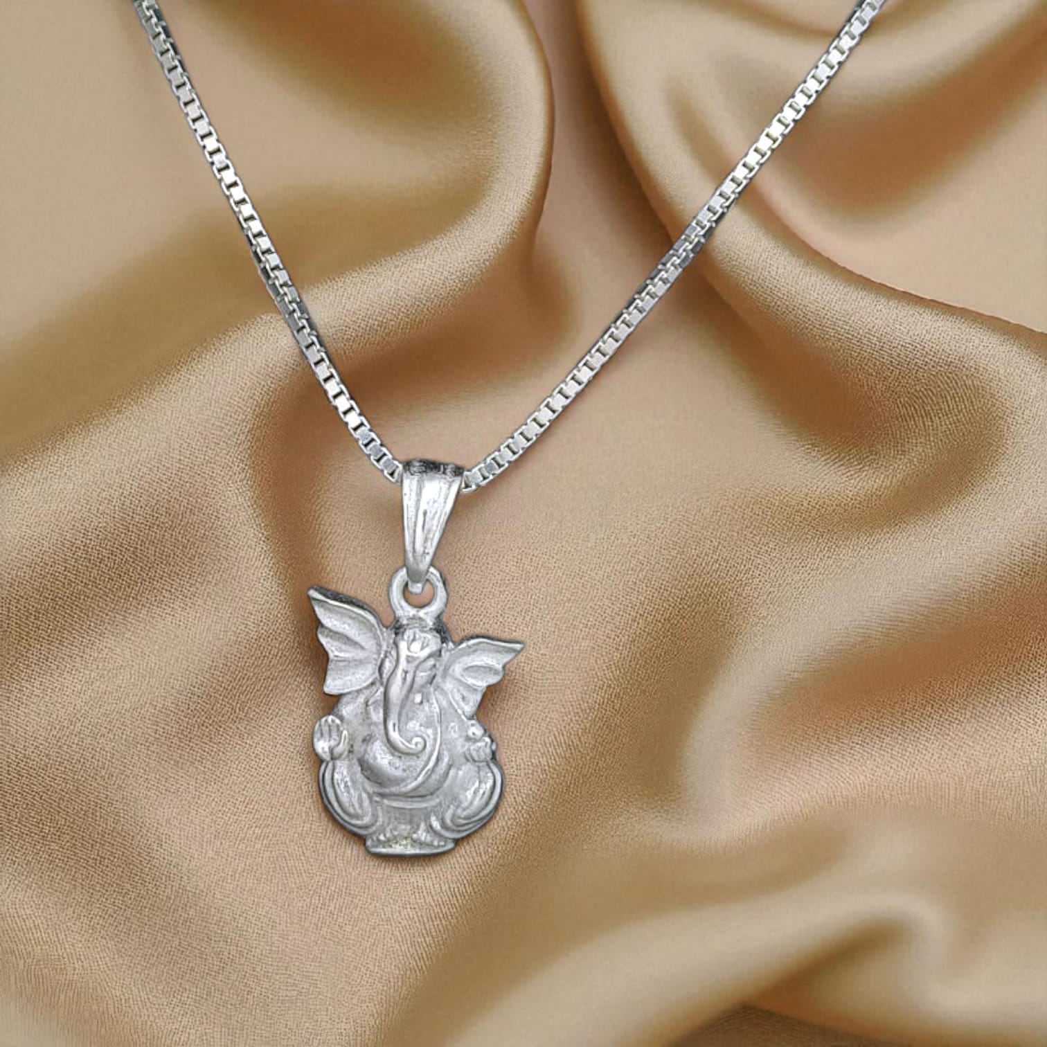 S3 Ganesha Pendant with Chain - 925 Silver