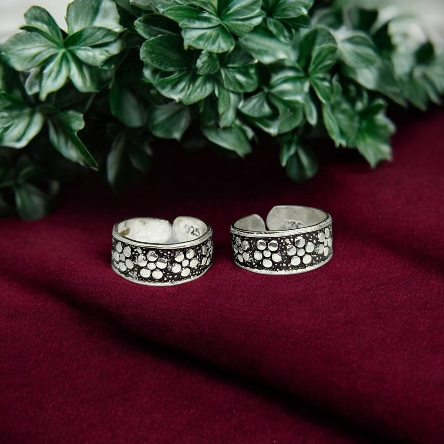 Silver Oxidised Flower Design Toe Ring