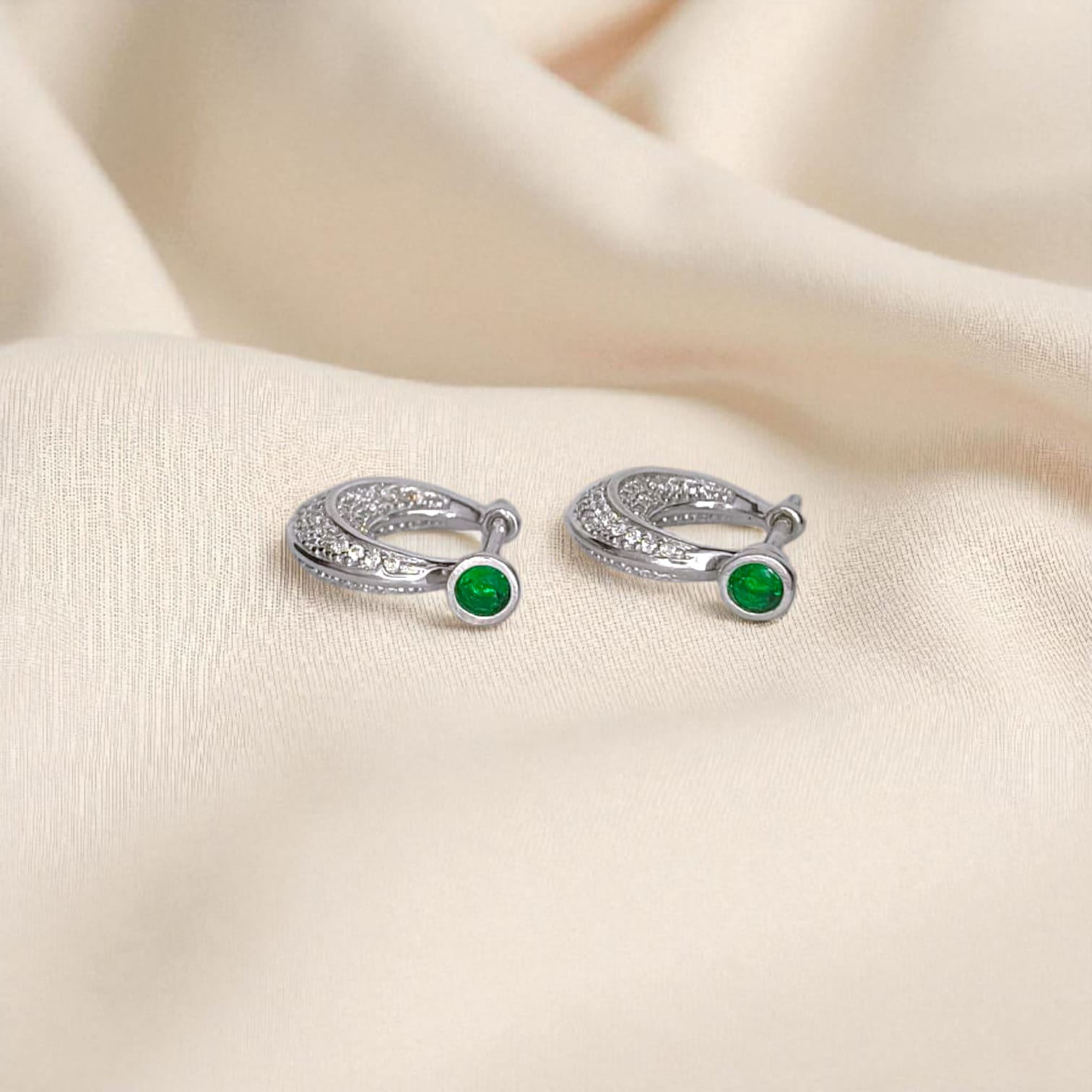 Green Stud Rajwadi Bali - 925 Silver