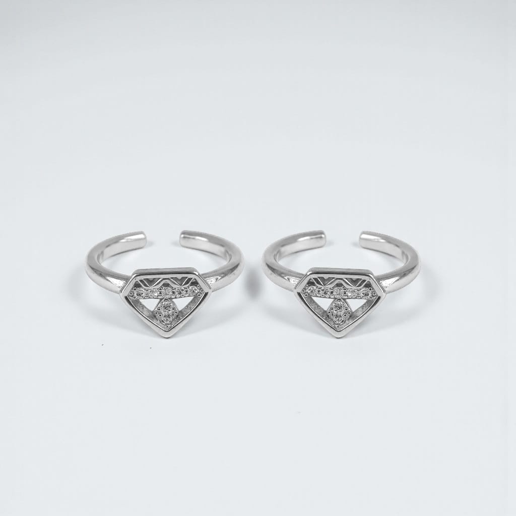 Fancy zircon Diamond Shape Toe RIng of Pair-925 Silver