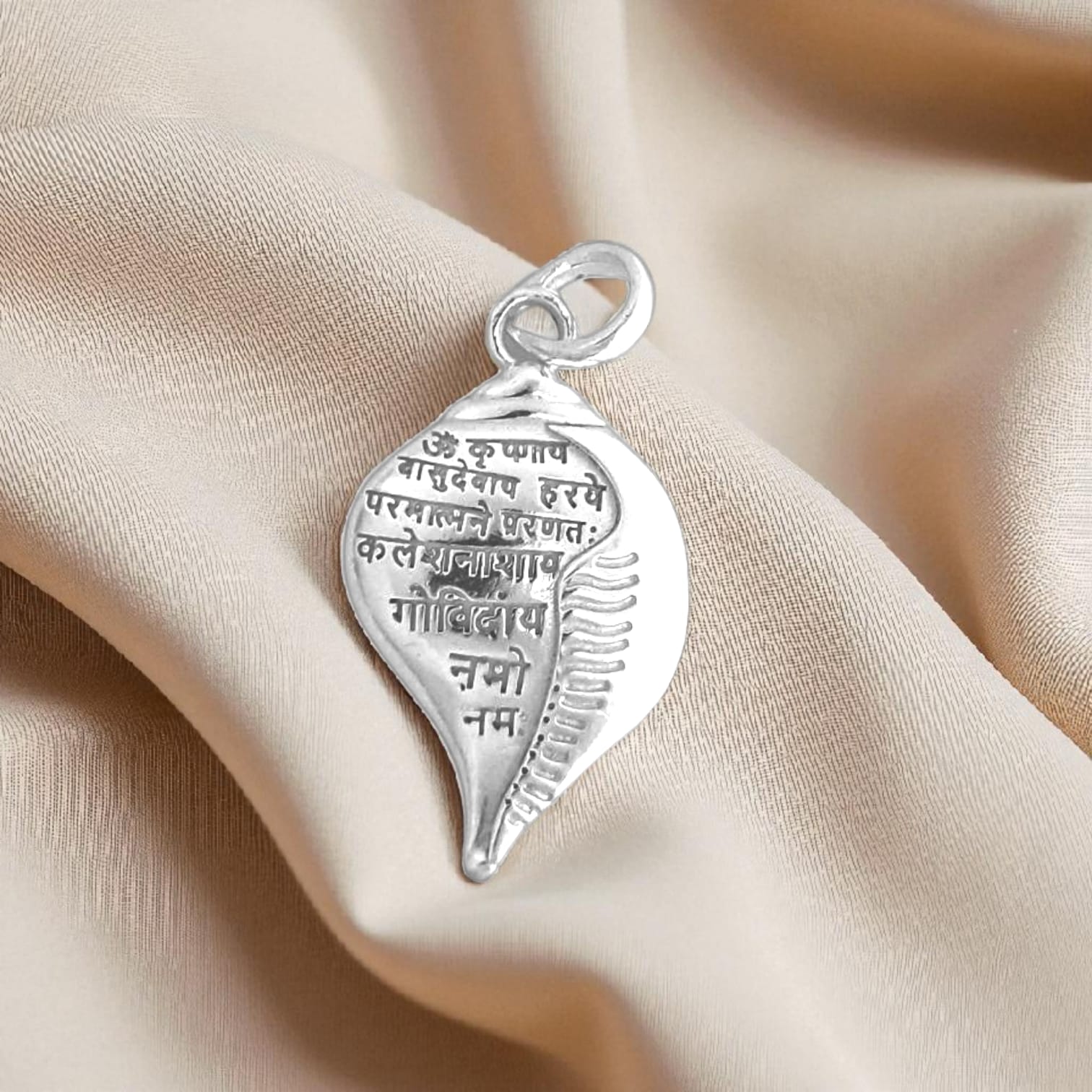 925 Sterling Silver Lord Krishna Mantra Shankha Pendant