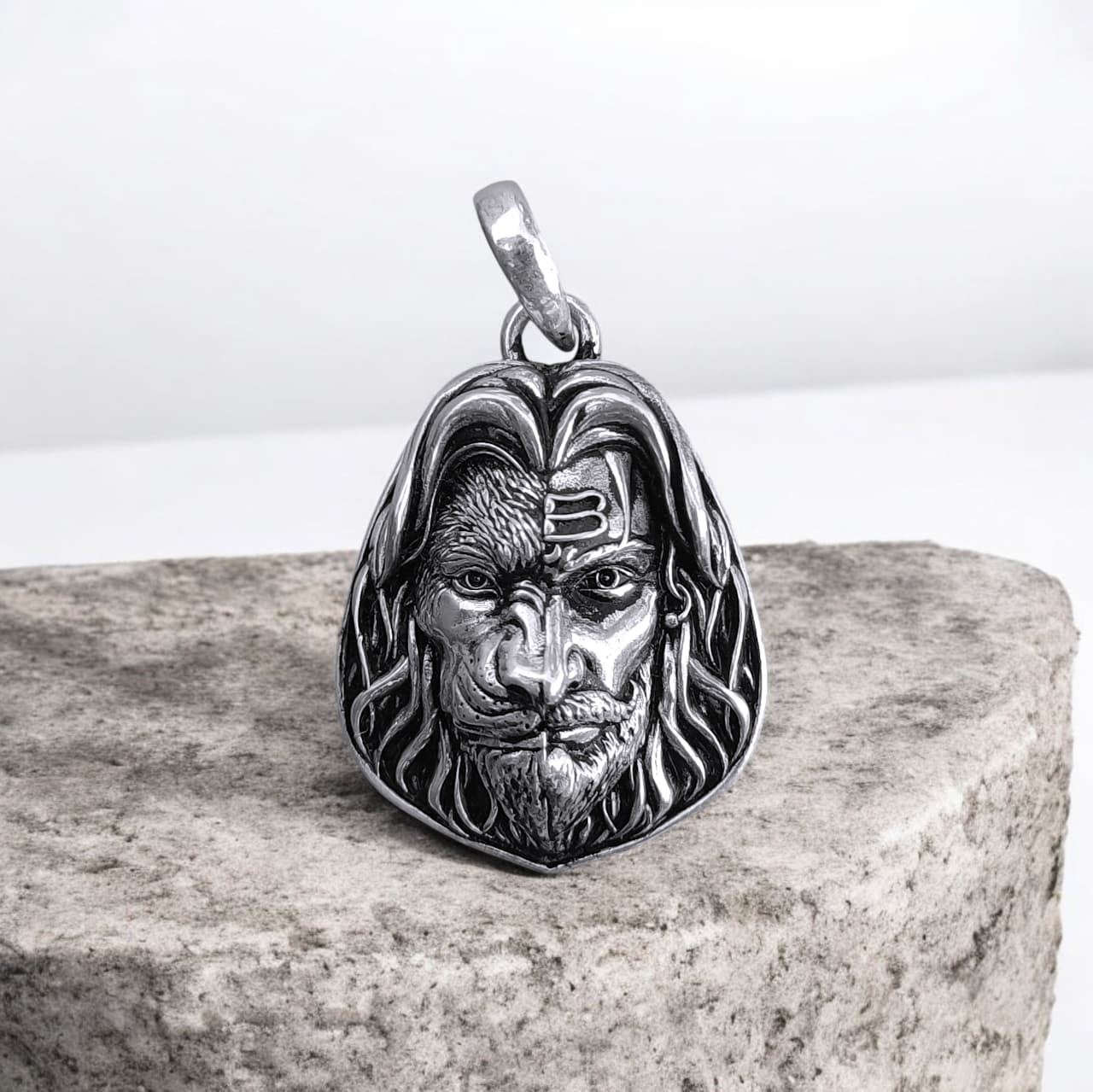 Chhatrapati Sambhaji Maharaj Premium Silver Pendant - Exclusive By Swarajya Silvers