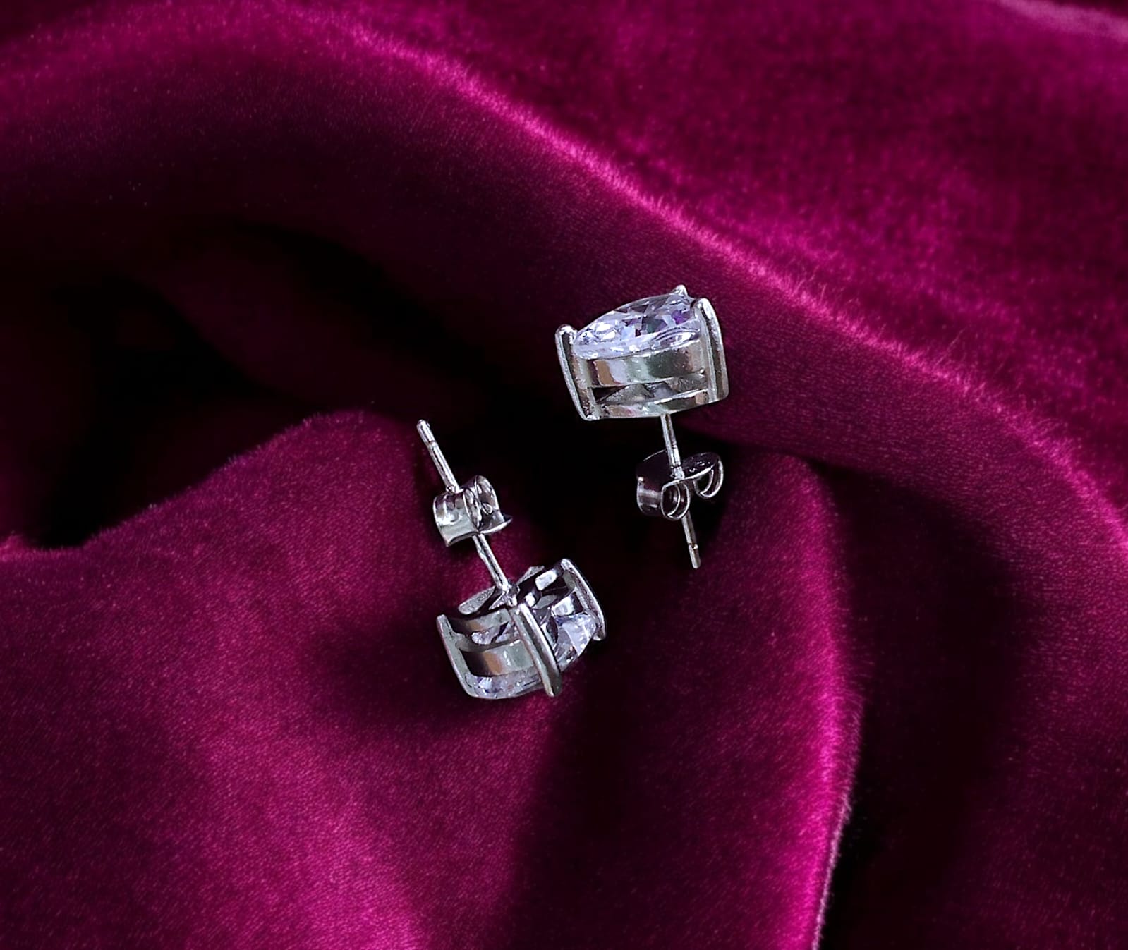 Crystal Heart Shaped Earrings - 925 silver