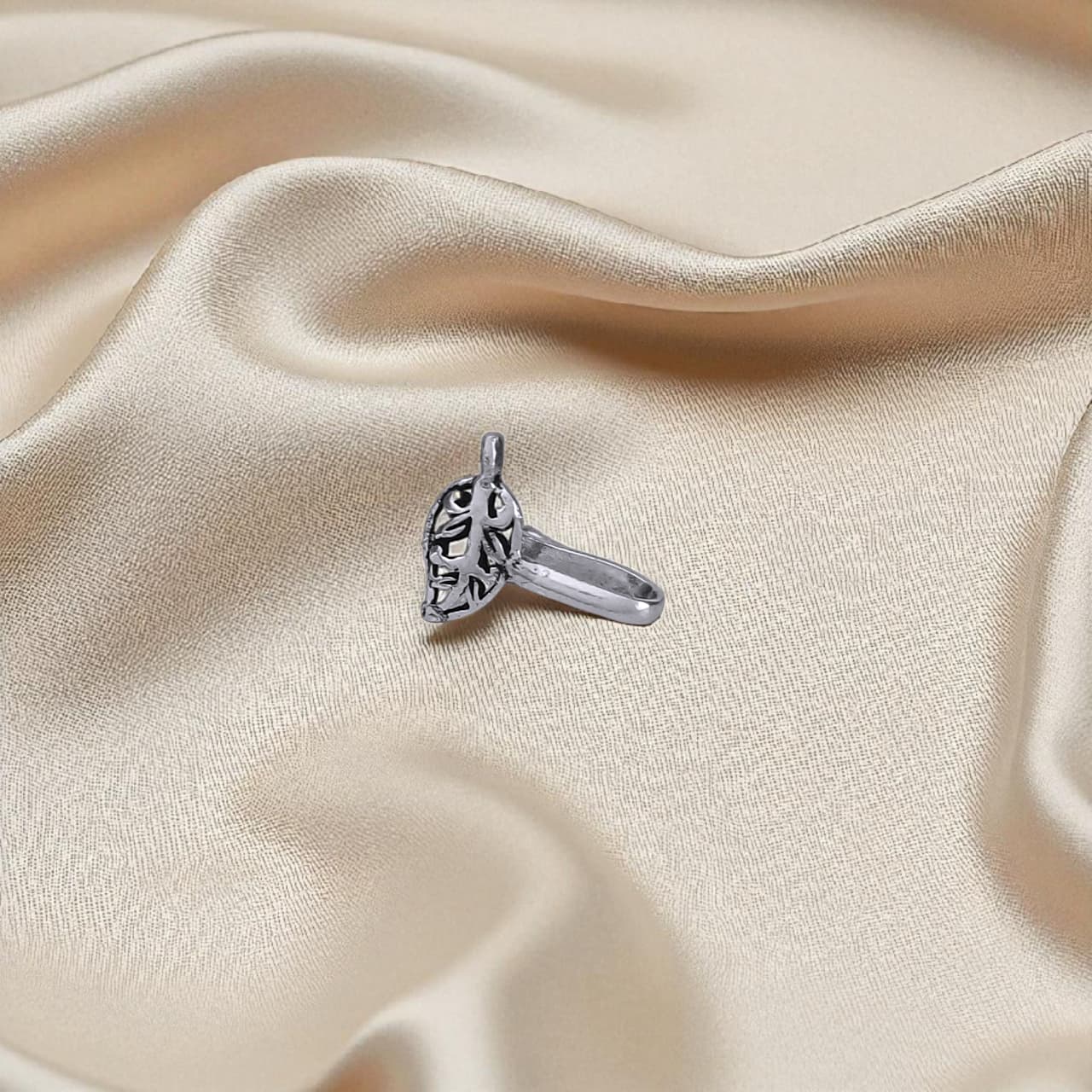 Nose Pin (Pressing) Leaf Shape - 925 Silver